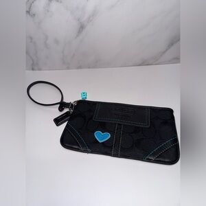 Coach Signature Black Wristlet with Contrast Stitching & Custom Patches💙